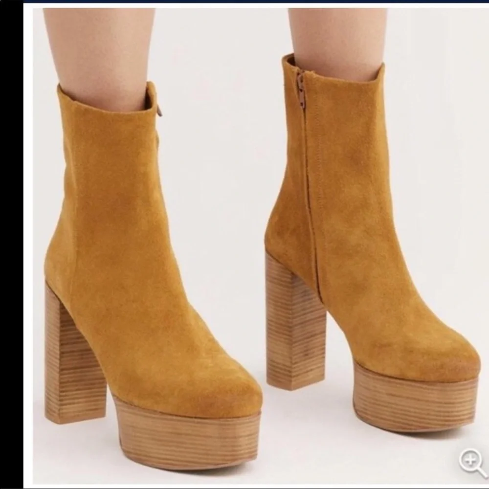 Womens Tan Suede Platform Ankle Boot